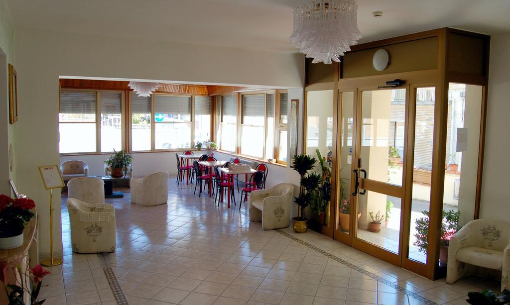 Hotel Vittoria Chianciano Terme Ngoại thất bức ảnh